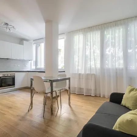 Apartment Centre